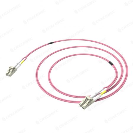 OM4 Multimode glasvezel patchkabel LC naar LC-oplossing ontworpen voor OEM-merken